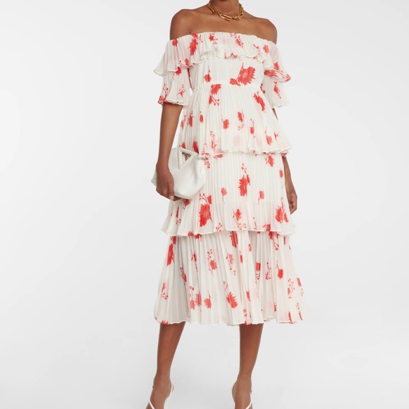 MAKE AN OFFER 🚨
Self Portrait tiered ruffle dress size 6 - Picture 3 of 8